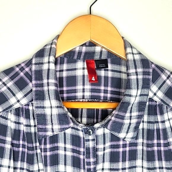 H&M DIVIDED Plaid Gray Pink Long Sleeve Button Up Shirt size 4 Pintuck Collared - Picture 3 of 16